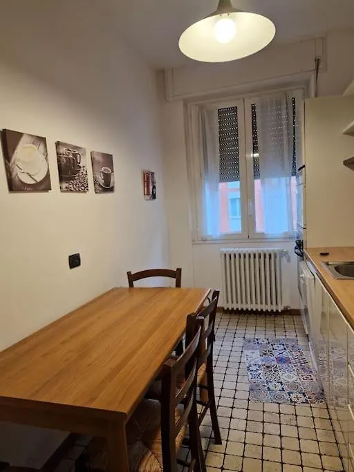 Sempione Yellow Milan Apartment