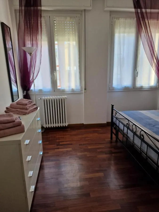 Apartment Sempione Yellow Milan